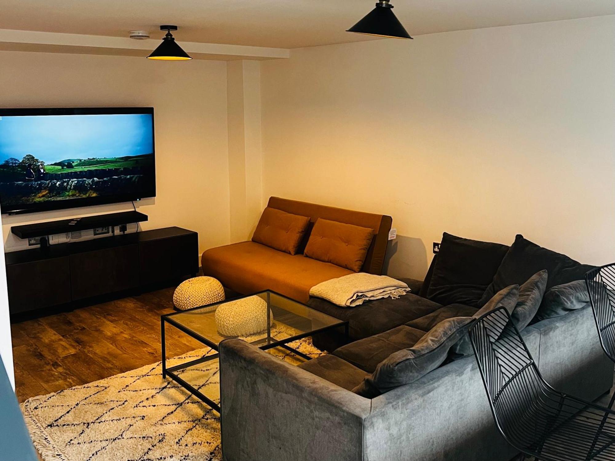 Luxurious 1-Bedroom With Parking Birmingham Esterno foto